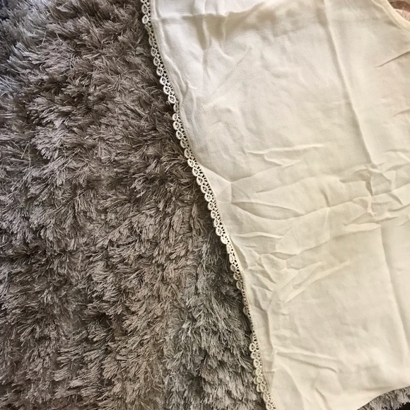 F21 Cream and Soft pink lace top - Picture 7 of 7